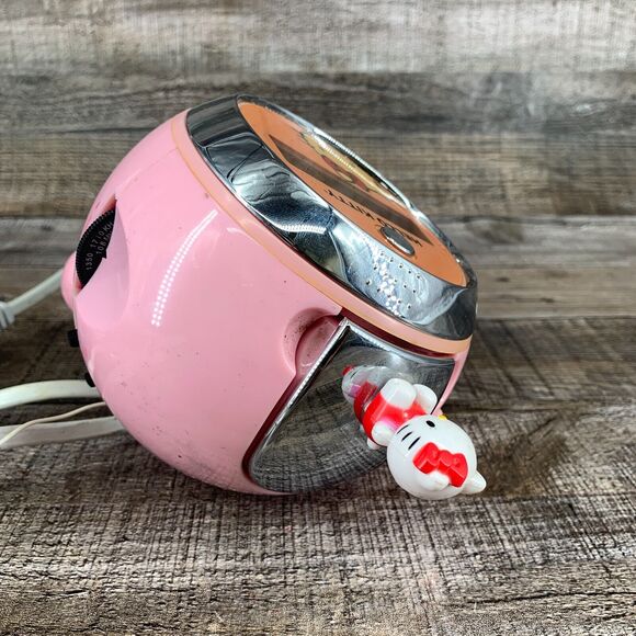 Hello Kitty Clock Pink AM/FM Projection Radio - Picture 7 of 11